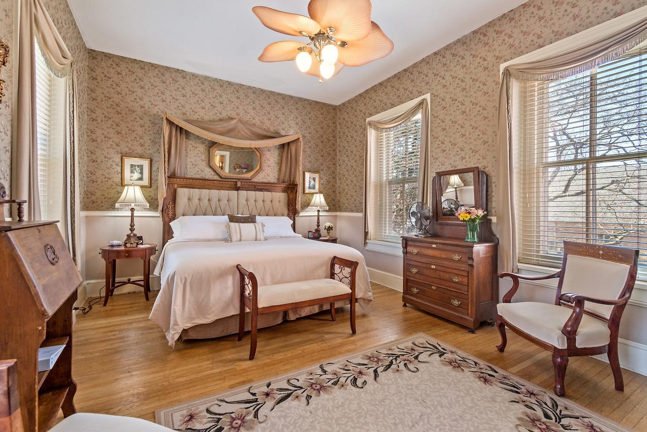 Lovelace Manor Bed And Breakfastランカスター エクステリア 写真